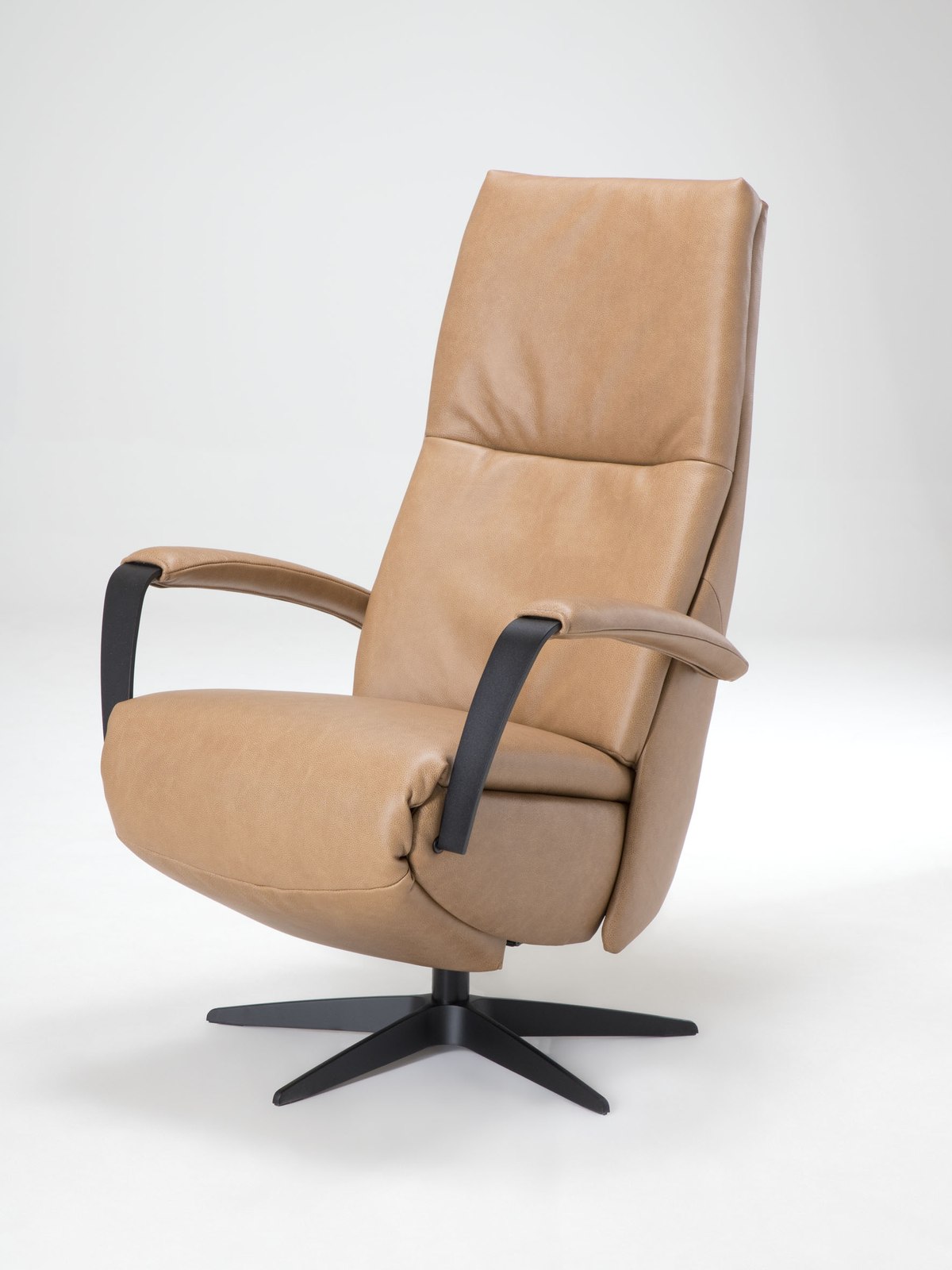 De Toekomst Twice Pro TW-281N relaxfauteuil schuin vooraanzicht