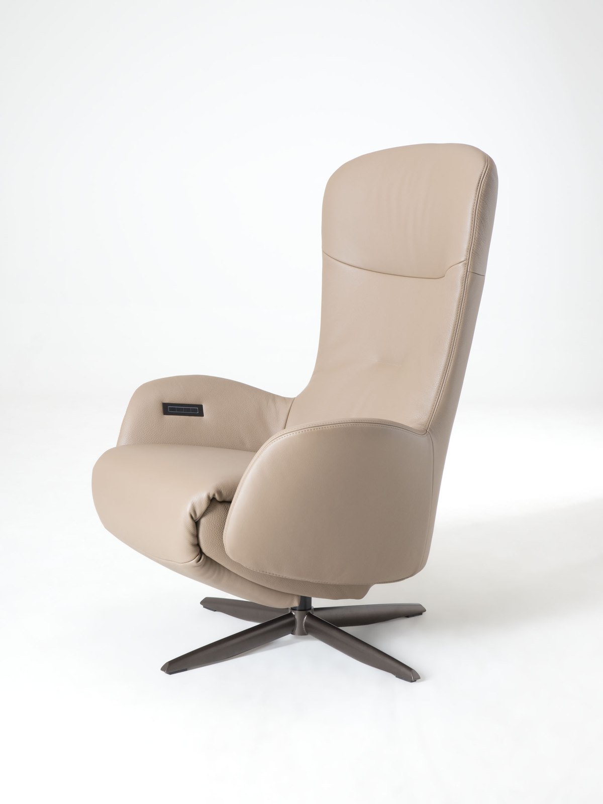 De Toekomst Twice Pro TW-302N relaxfauteuil schuin vooraanzicht