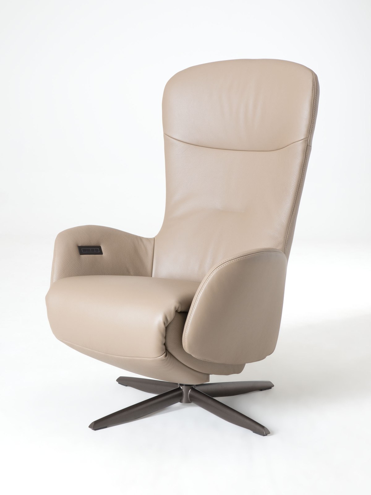 De Toekomst Twice Pro TW-302N relaxfauteuil schuin vooraanzicht