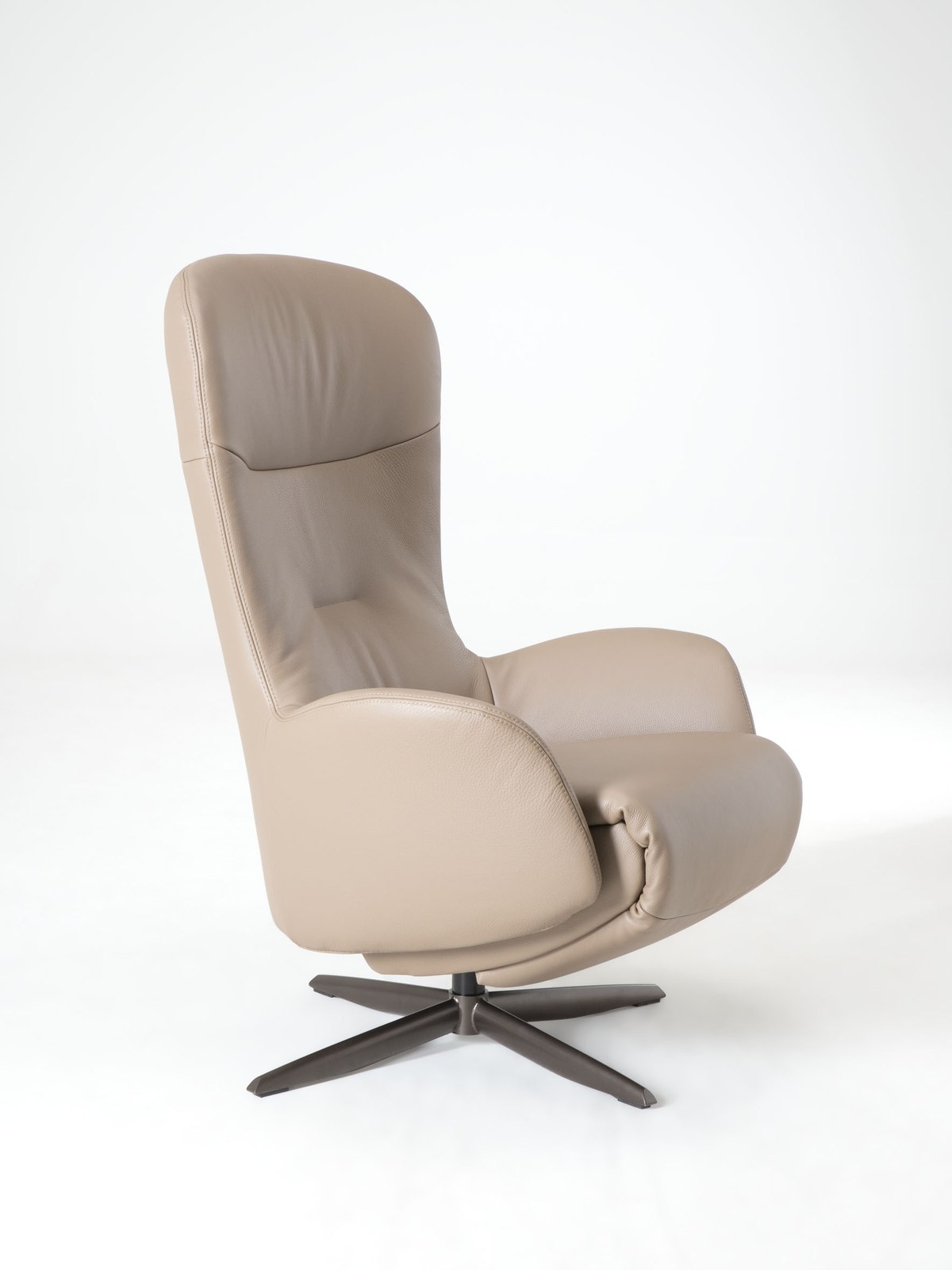 De Toekomst Twice Pro TW-302N relaxfauteuil schuin vooraanzicht