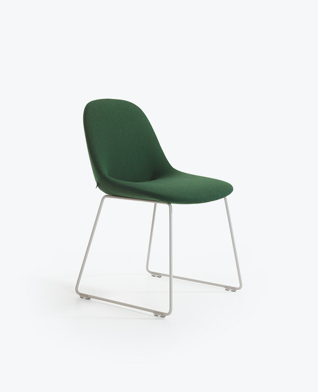 Beso_Chair_Artifort_1B_620x765px-1.jpg