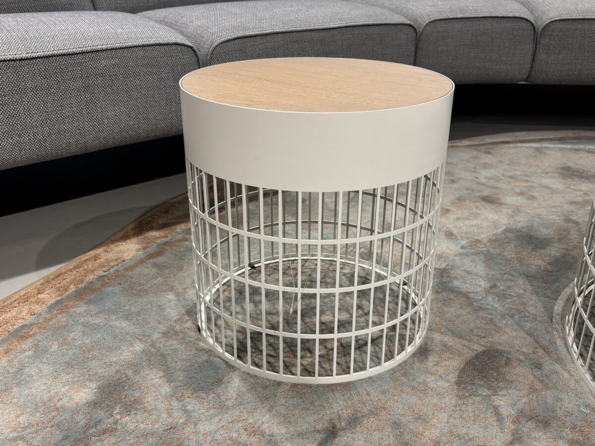 Pode Mesh bijzettafel