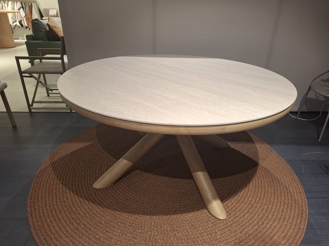Kave Home Mirtia ronde eettafel– showroommodel