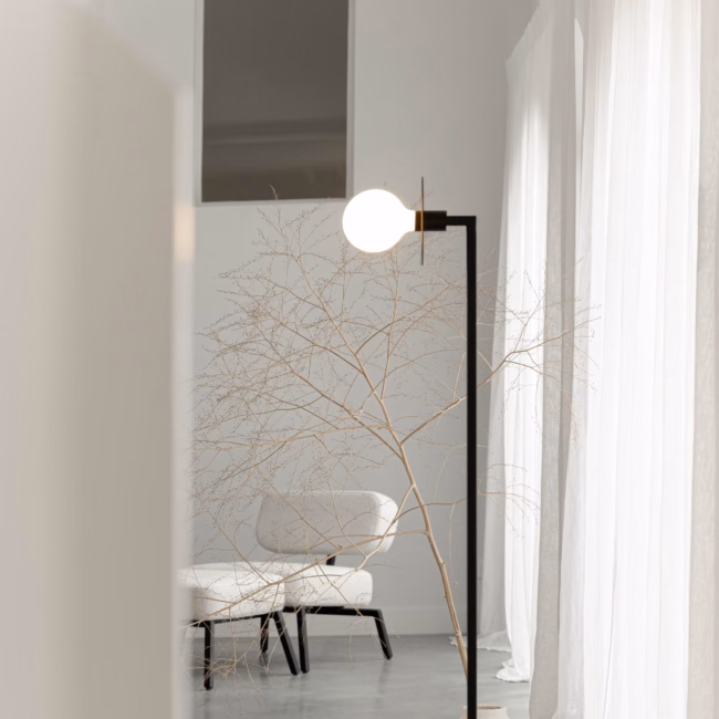 Studio HENK Nod vloerlamp L zwart