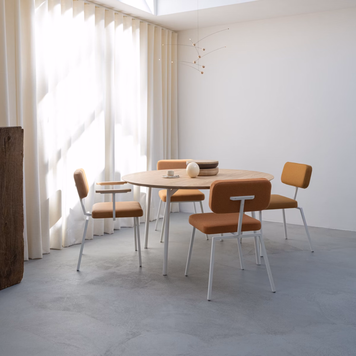 Studio HENK Flyta eettafel rechthoekig eiken gerookte beits - Afbeelding 2