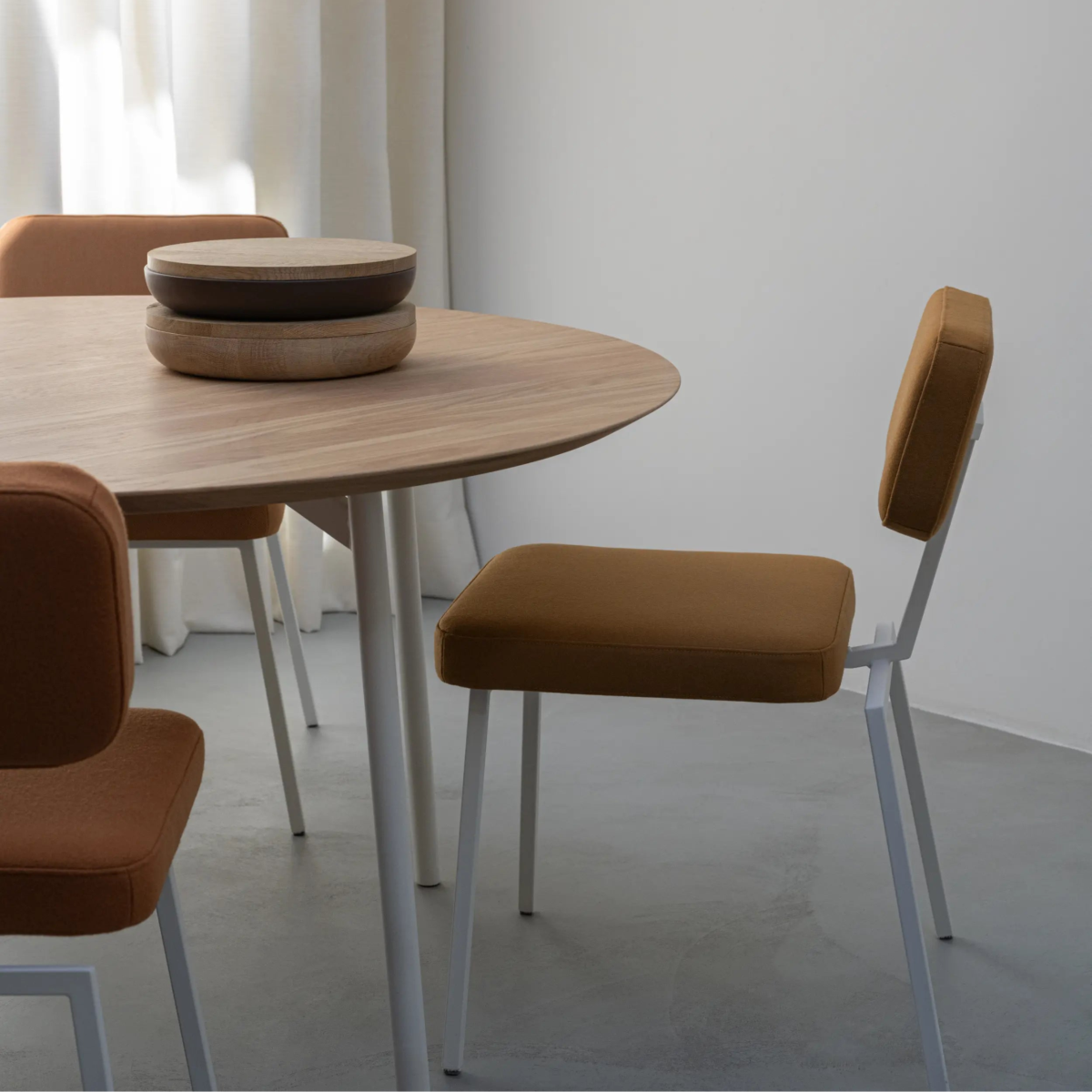Studio HENK Flyta eettafel rechthoekig eiken gerookte beits - Afbeelding 3