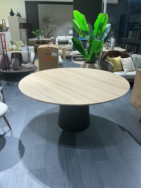 Tavolone eettafel– showroommodel