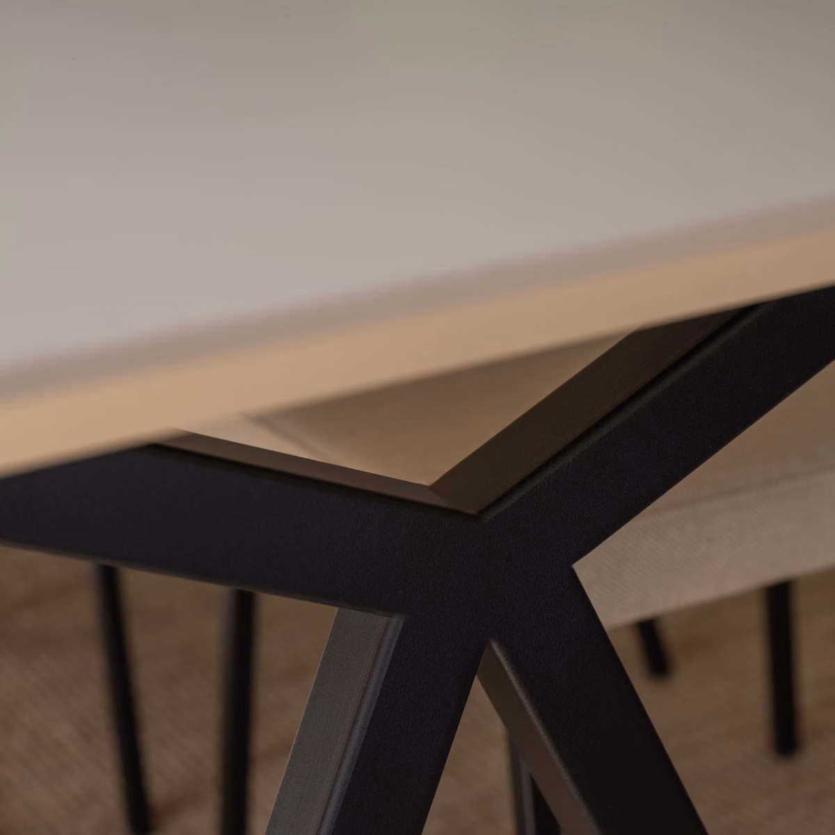 Studio HENK Slim X-type eettafel blob eiken hardwax olie natural light - Afbeelding 7