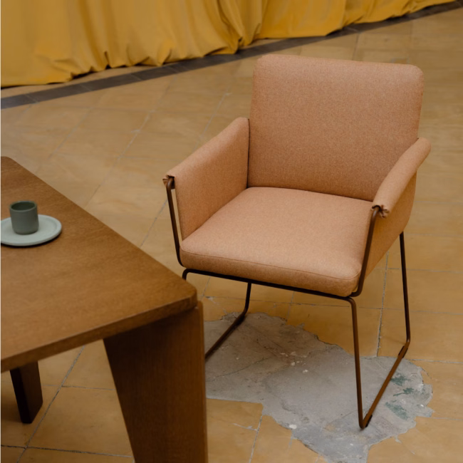 Studio HENK Taper eettafel rechthoekig walnoot naturel lak