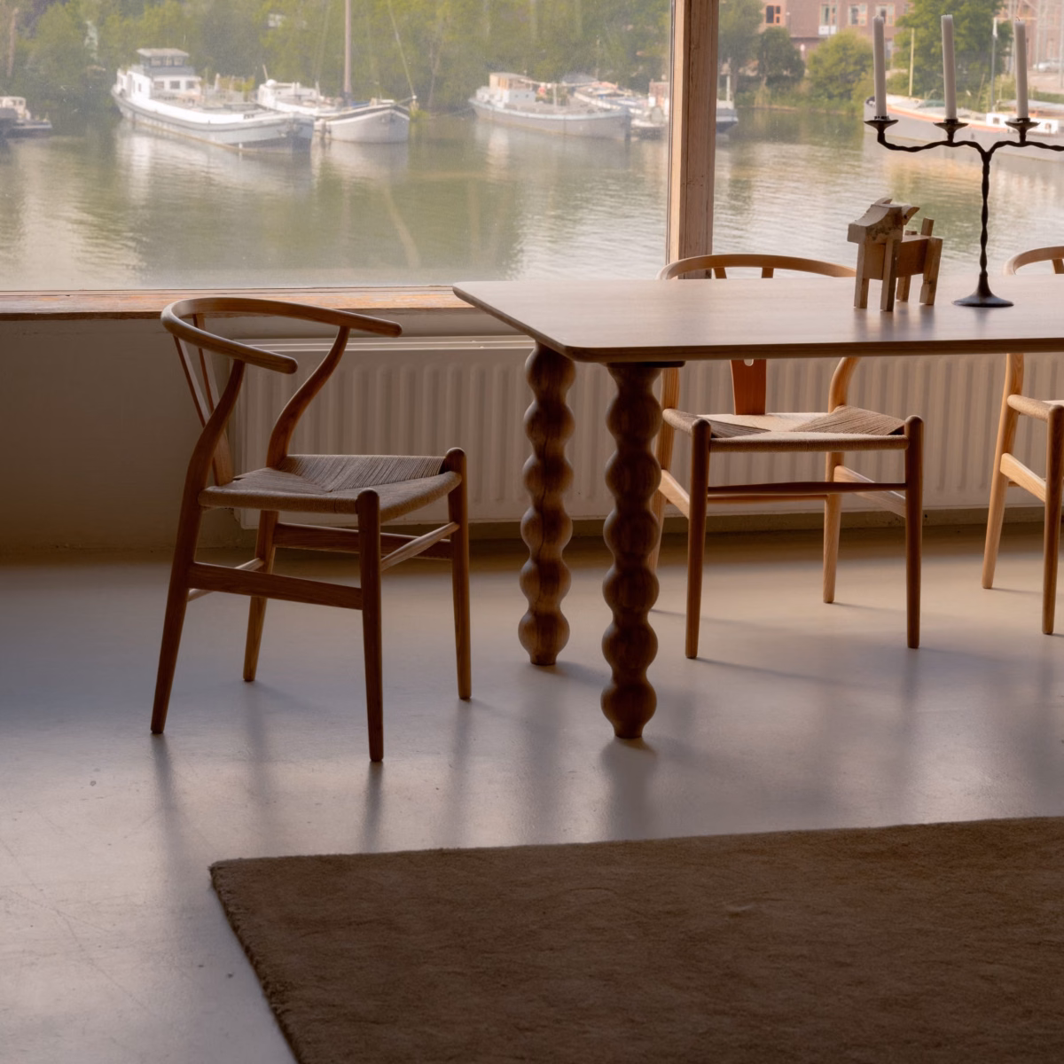 Studio HENK Turn eettafel plat ovaal eiken gerookte beits - Afbeelding 9