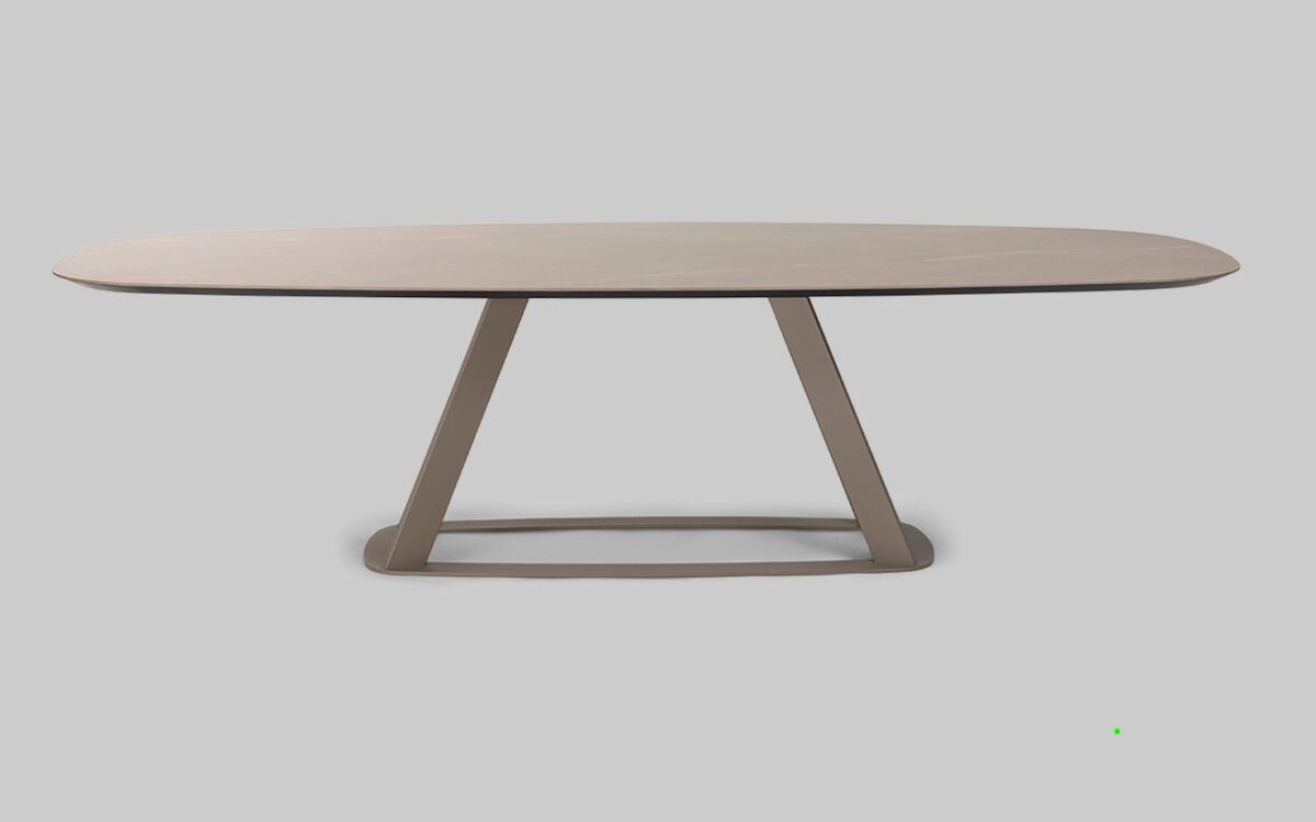Harvink Fier Deens ovaal tafel – studiofoto