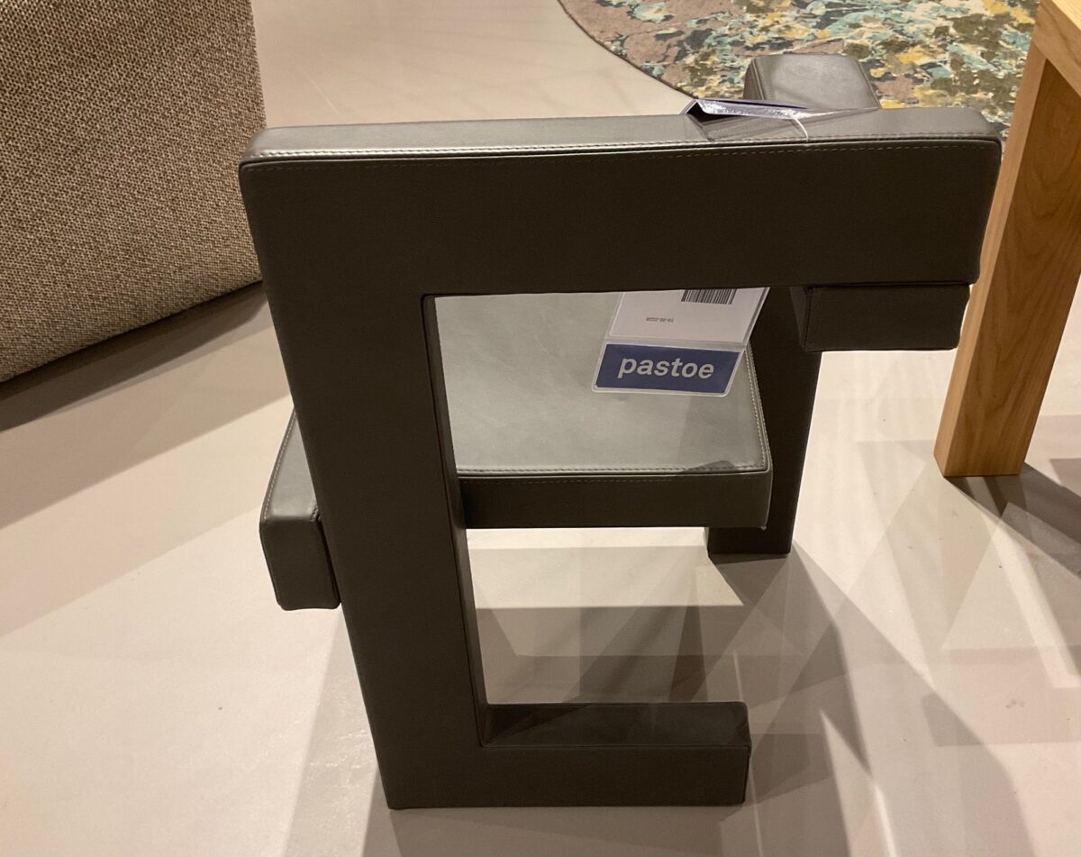 Pastoe Steltman V limited eetkamerstoel– showroommodel