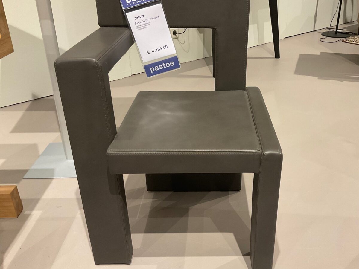 Pastoe Steltman V limited eetkamerstoel– showroommodel