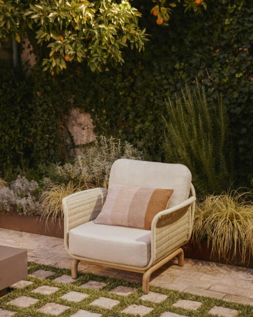 Kave Home Adys beige kussenhoes van 100% PET 40 x 60 cm