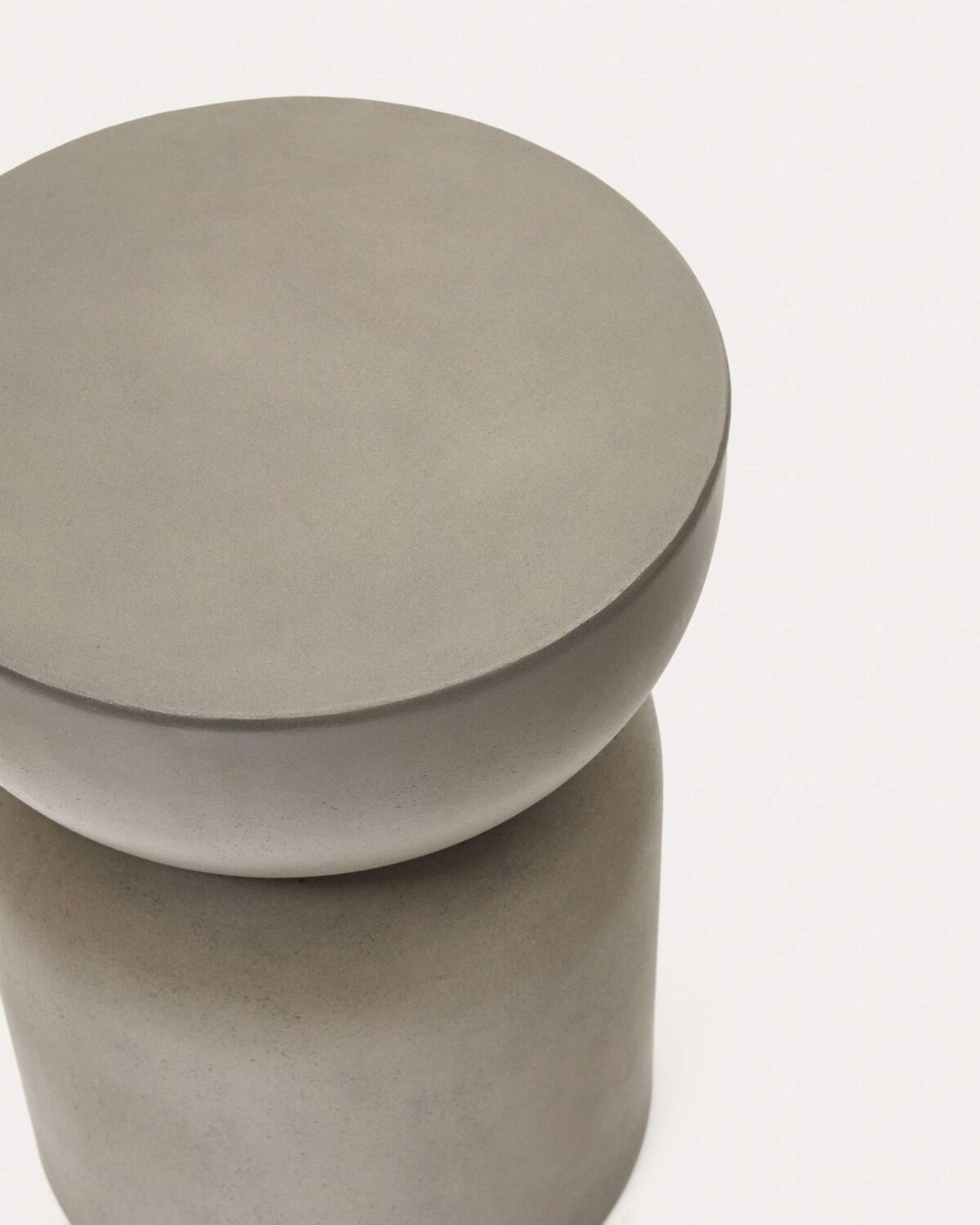 Kave Home garbet bijzettafel 32