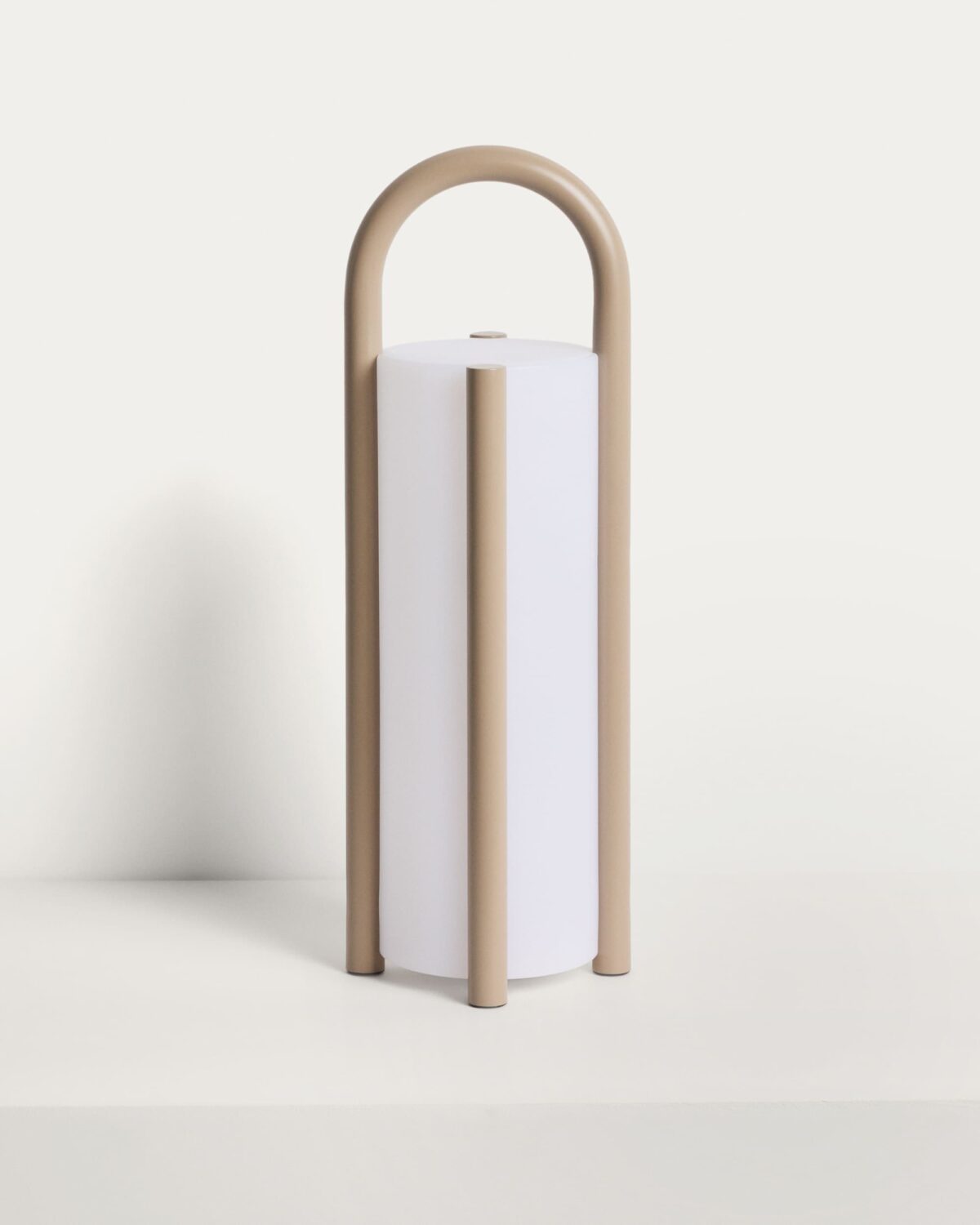 Kave Home leros tafellamp groot taupe