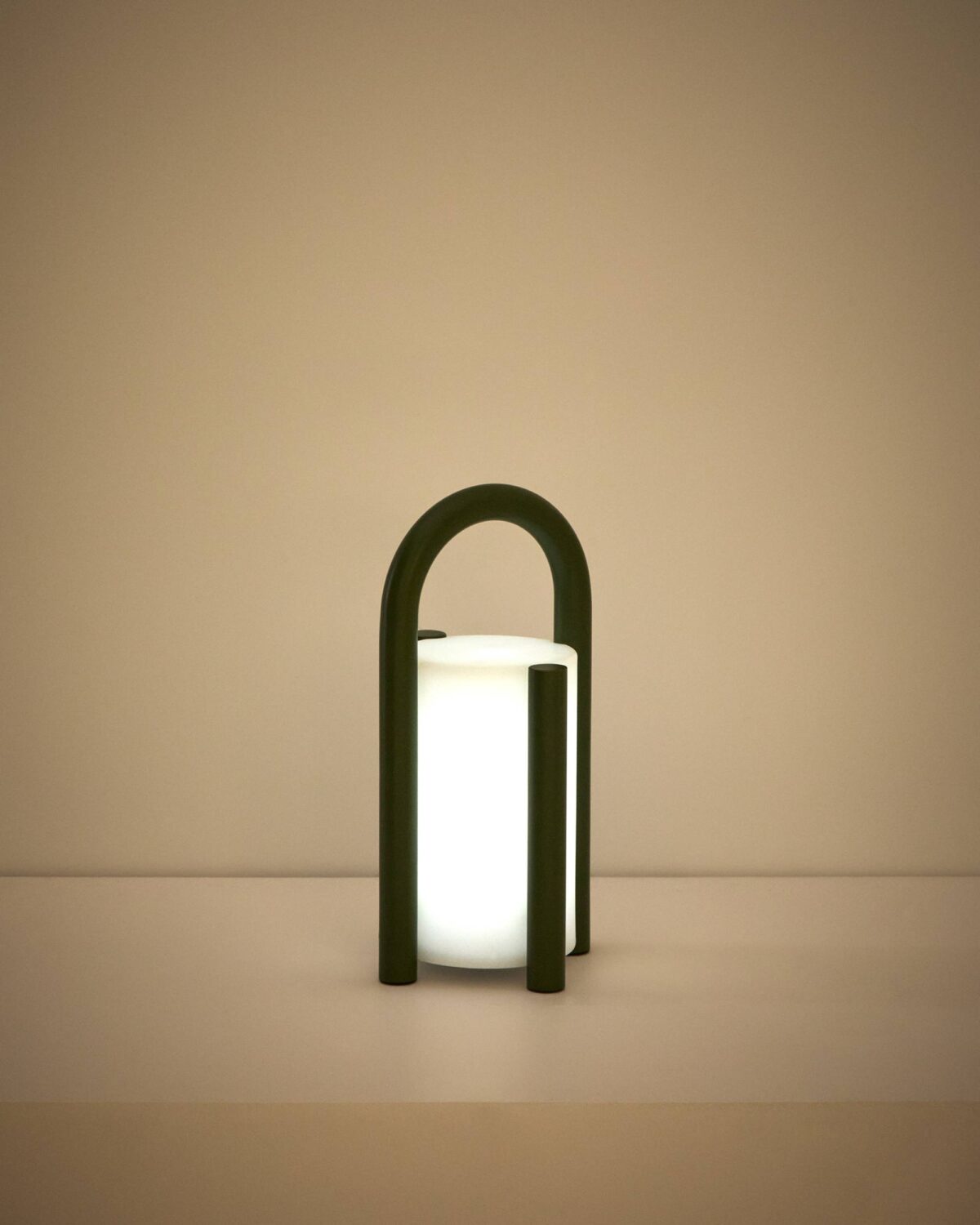 Kave Home leros tafellamp klein groen