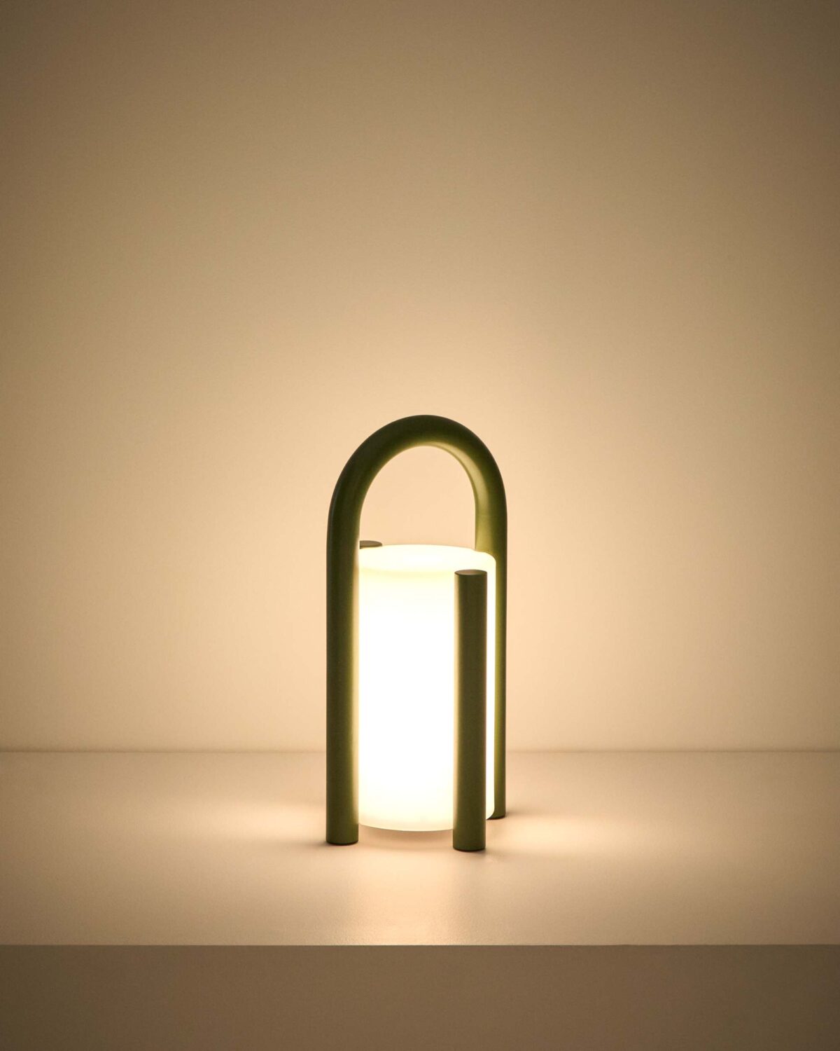 Kave Home leros tafellamp klein groen