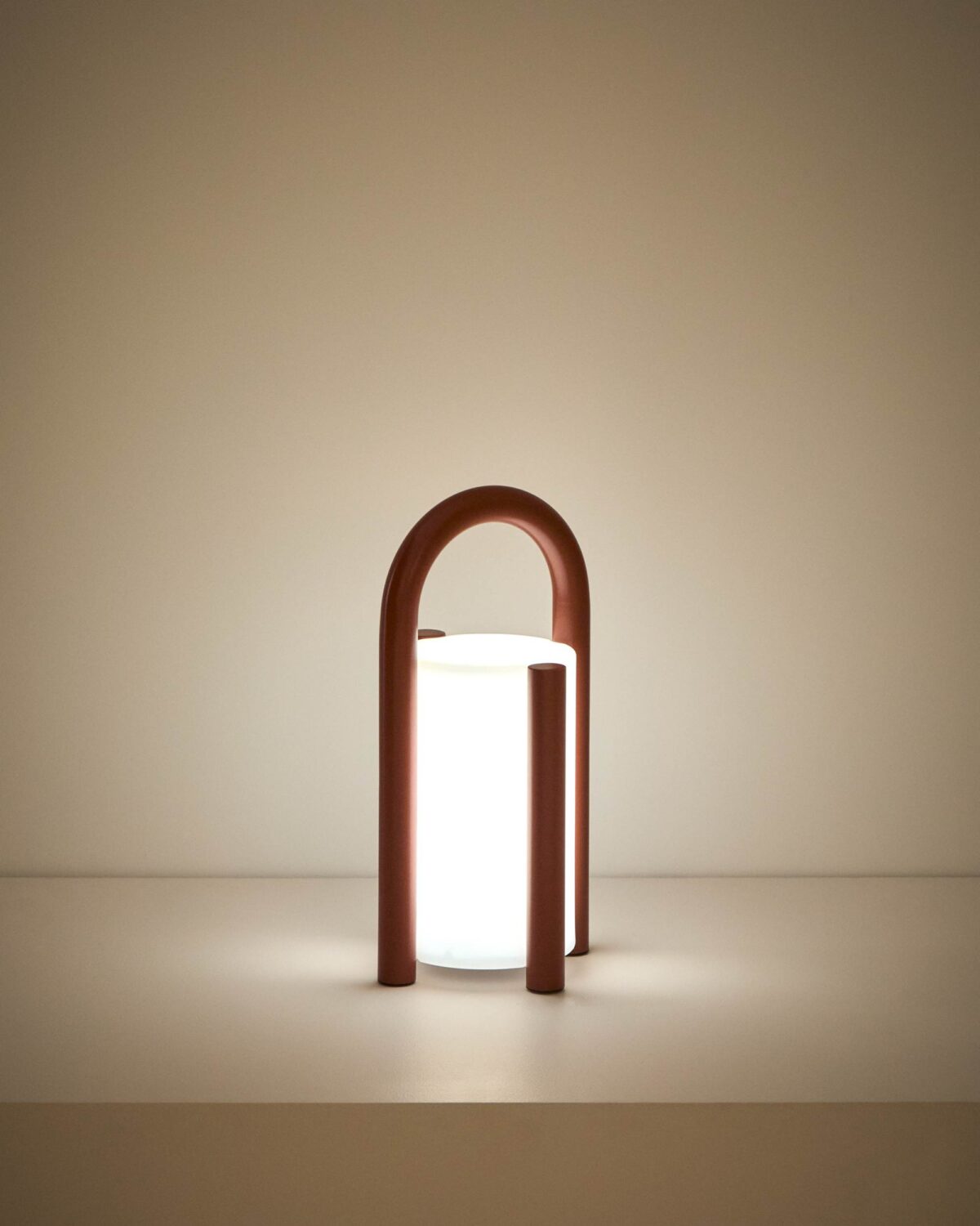 Kave Home leros tafellamp klein terracotta