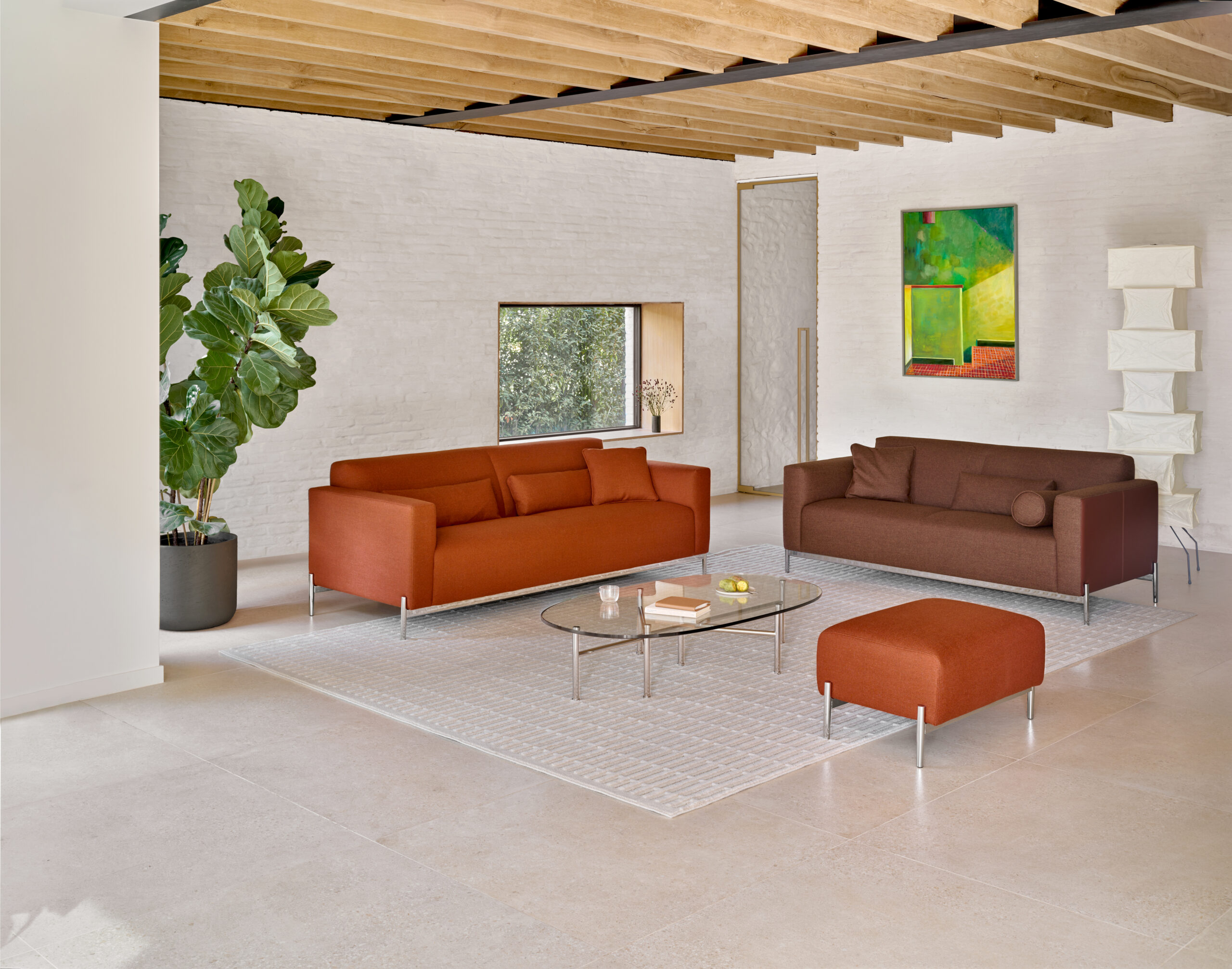 Leolux Arlin poef in een interieur