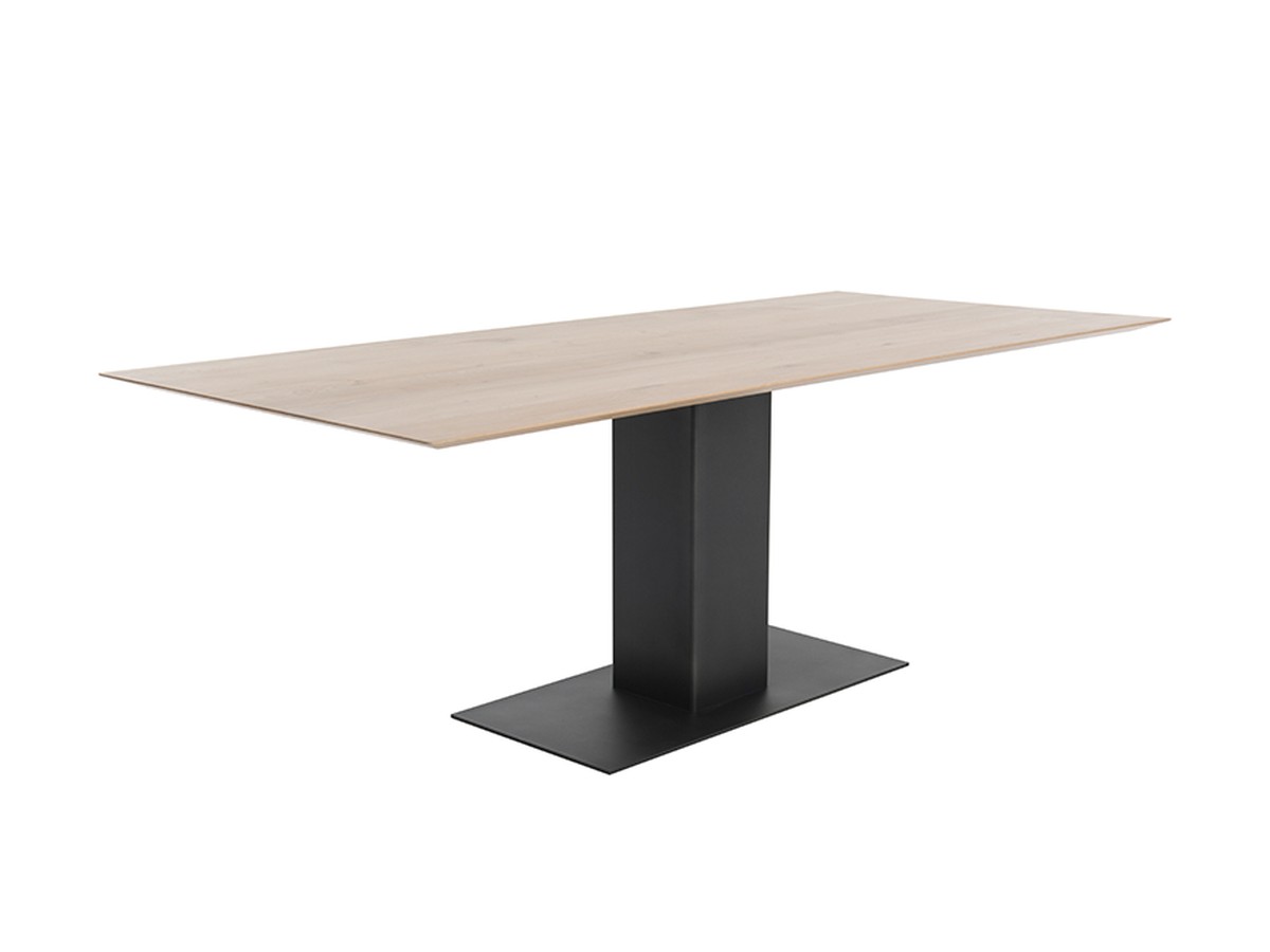 Bert Plantagie Shelter tafel
