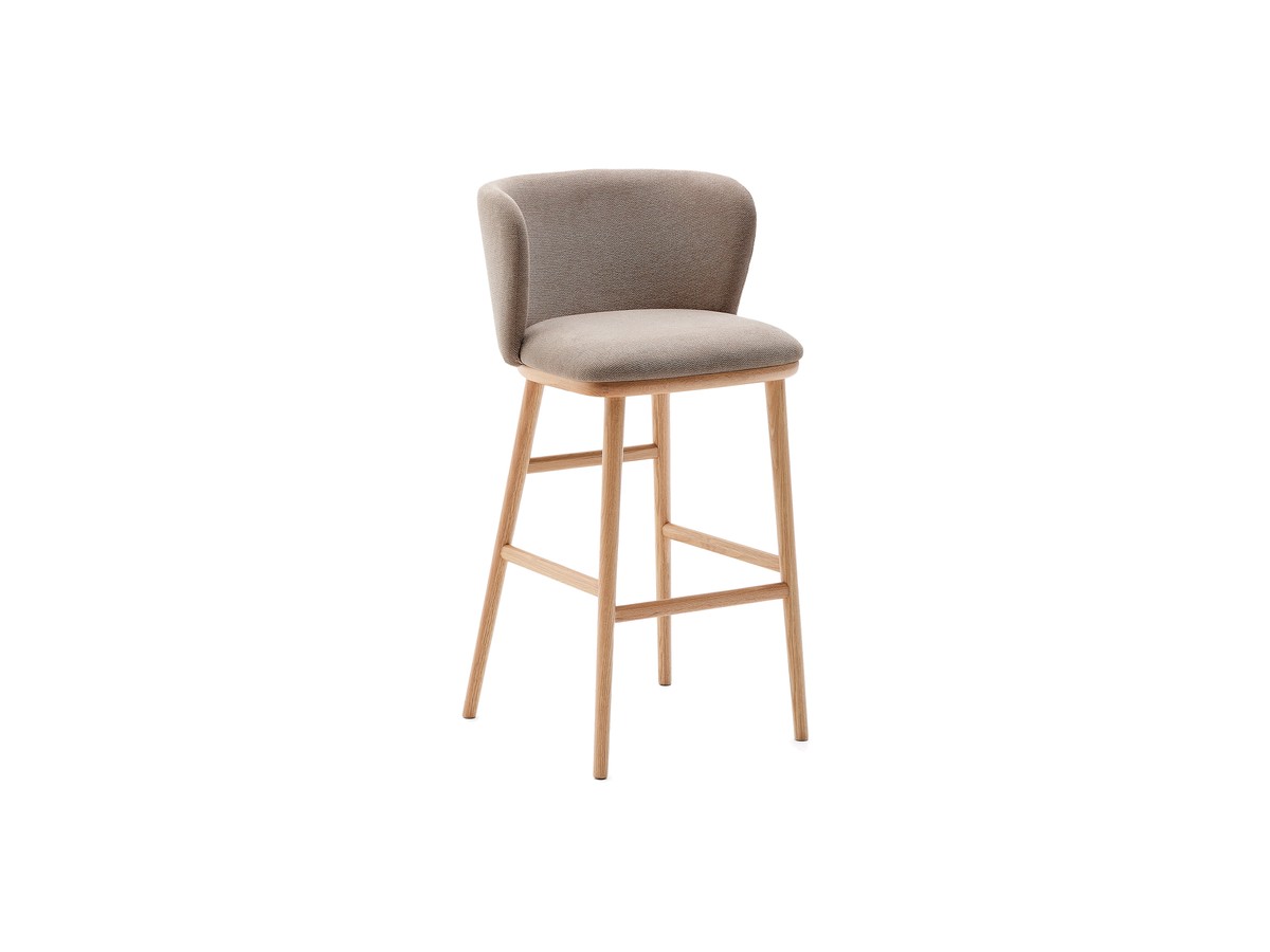 Kave Home Ciselia kruk bruin chenille essenhout afwerking in natuurlijke kleurtoon FSC Mix Credit 75 cm