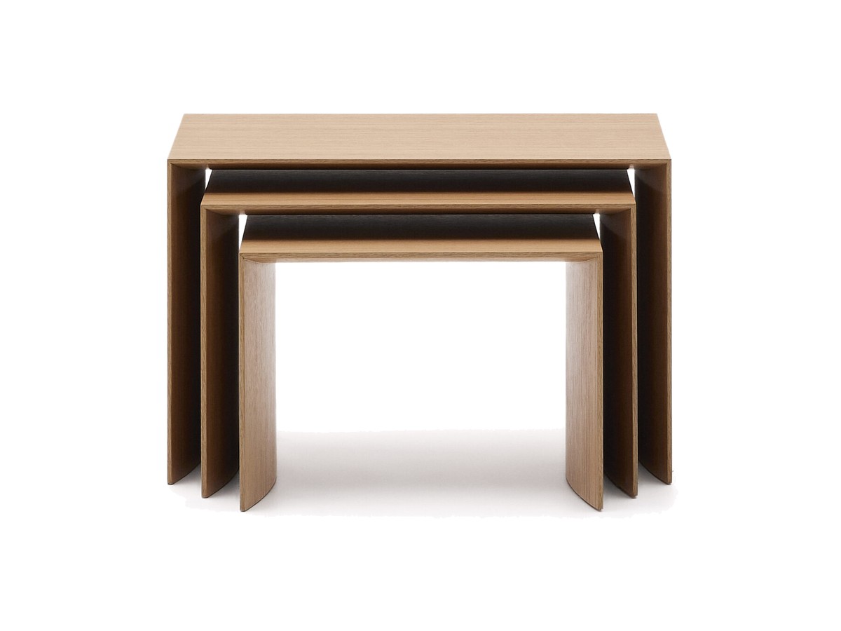 Kave Home Litto set van 3 in elkaar passende bijzettafels van eikenfineer met een natuurlijke afwerking FSC Mix Credit 60 x 40 / 51 x 36 / 42 x 31 cm