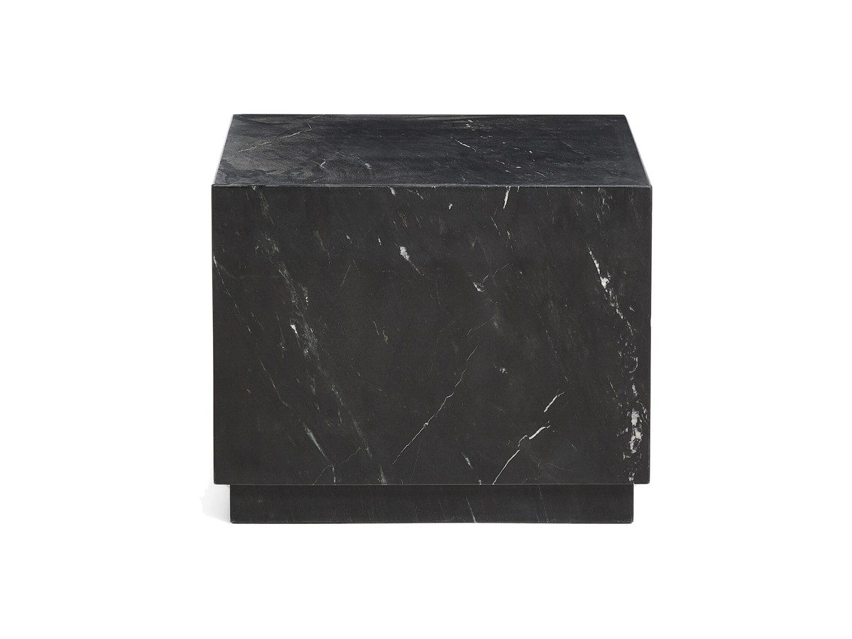 Kave Home Sorein zwarte bijzettafel van marmer 50 x 50 cm